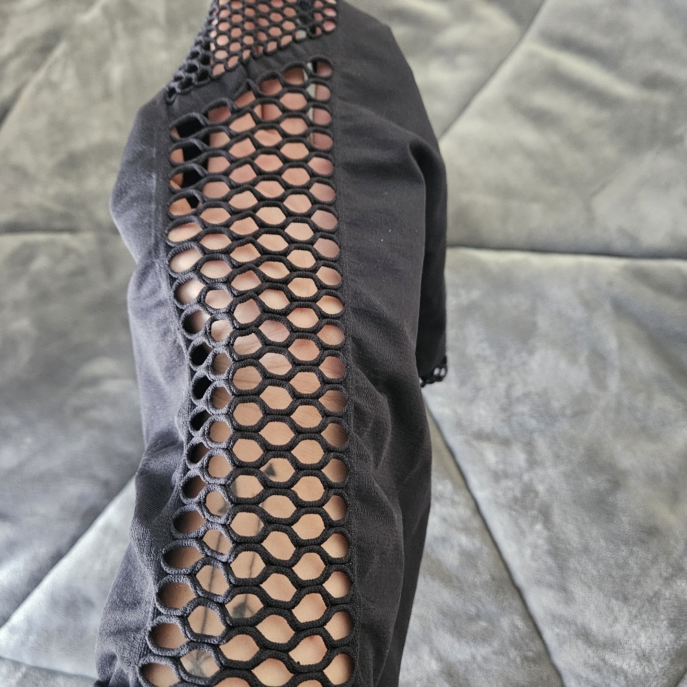 Brand new La Senza fishnet tube top